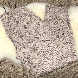 Lululemon Jet Crop Slim Trousers